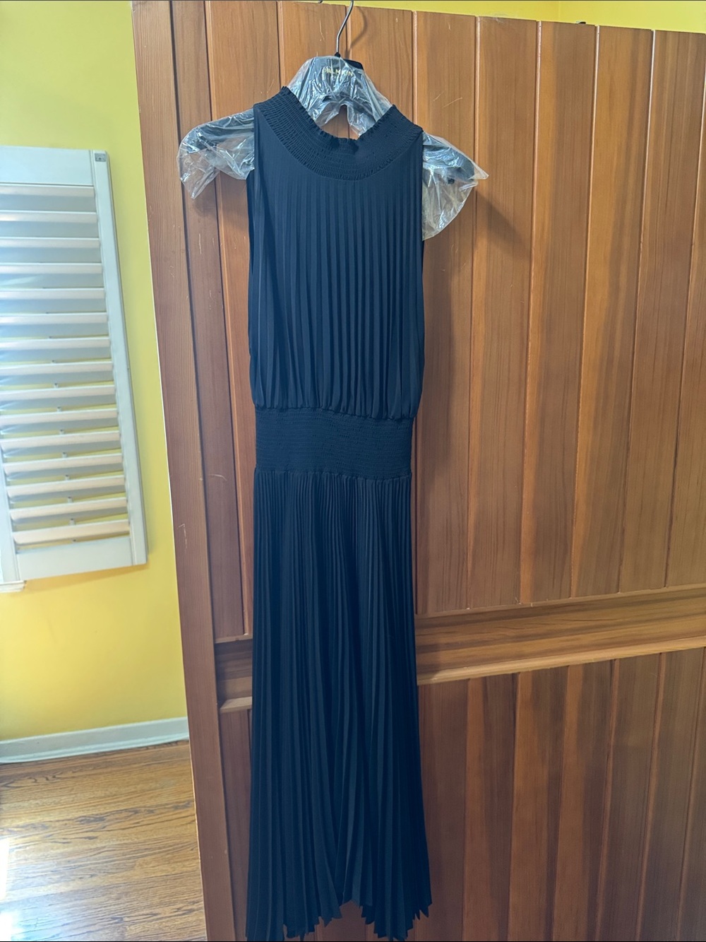 Classic A.L.C Renzo Black Pleated Sleeveless Midi Dress